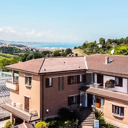 Vakantieboerderij Fiori Del Conero Ancona