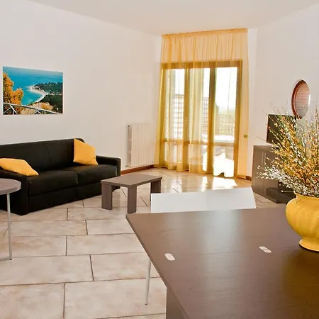 Fiori Del Conero Alloggio per agriturismo *