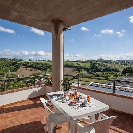 Bauernhof Fiori Del Conero