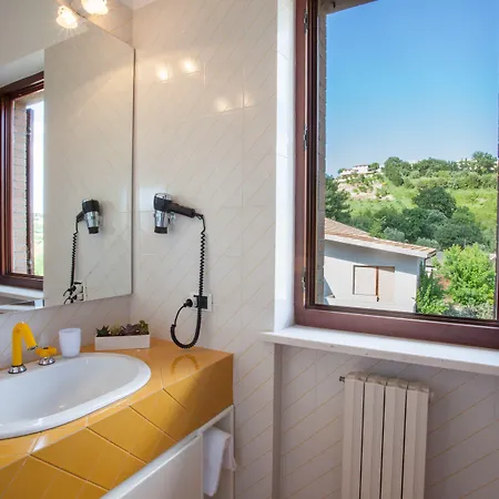 Bauernhof Fiori Del Conero *