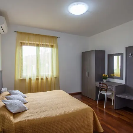 Fiori Del Conero Bauernhof *