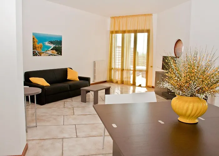 Fiori Del Conero Lantgård *