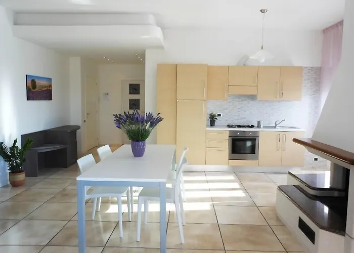 Lantgård Fiori Del Conero *